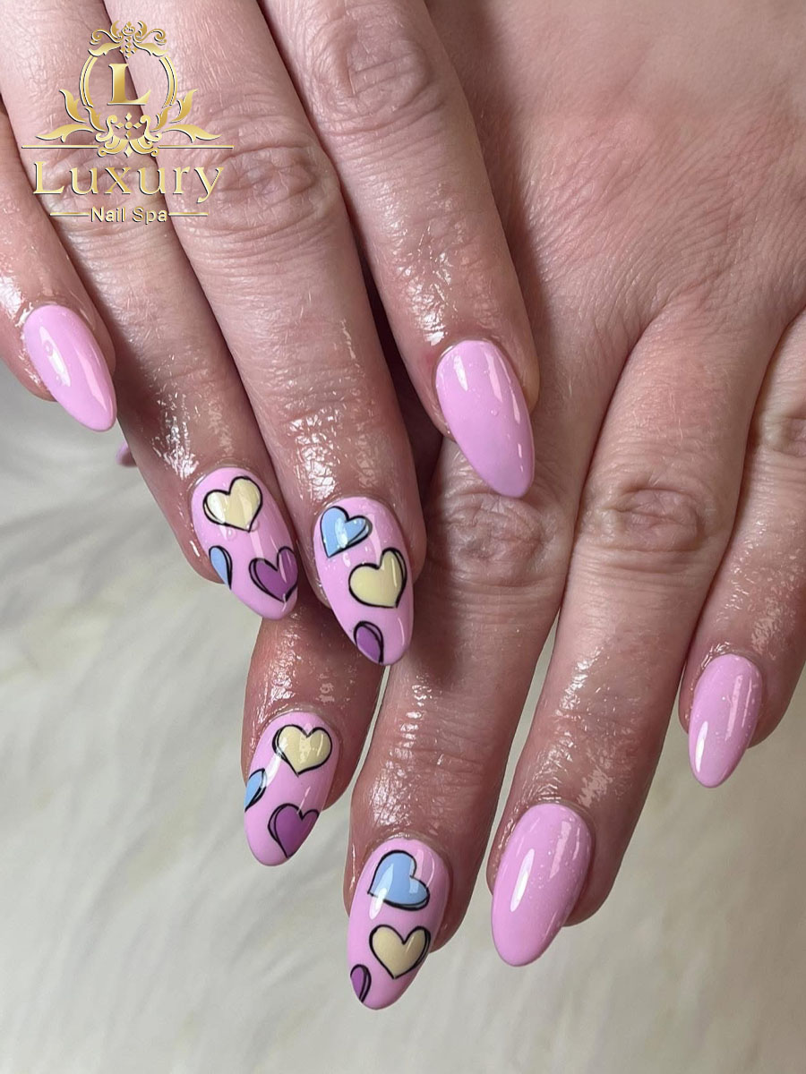 Luxury Nails Spa